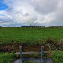 Ik denk dat dit bankje geplaatst is door de eigenaar van de fabriek
