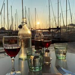 Abendessen im Hafen