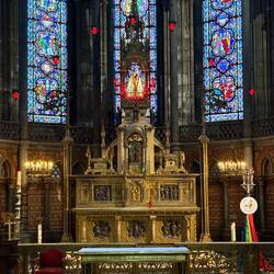 Statue of Mary and Jesus from the 13th century