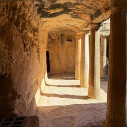 The lighting really made this tomb stand out