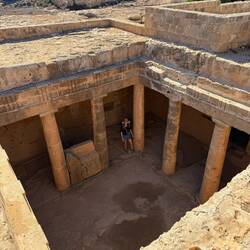 Such a cool underground tomb