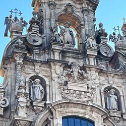 Top of the cathedral, zoomed in. Top center - St James the apostle.