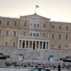 Das allen Europäern bekannte Parlament, wo während der Finanzkrise die Demos stattfanden