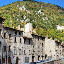 In dem Haus in der Mitte haben wir gewohnt.