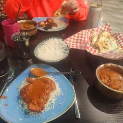 Belohnung zum Erntedankfest - wir waren die einzigen Nichtinder & -einheimische im Restaurant