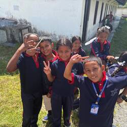 And here they are at recess asking the Californian for his autograph