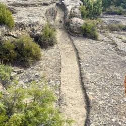Les canaux creuses dans la roche pour transporter l'eau des aqueducs