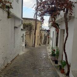 Kleine Gassen im Bergdorf