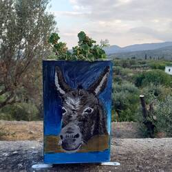 Kunst auf alten Kanistern