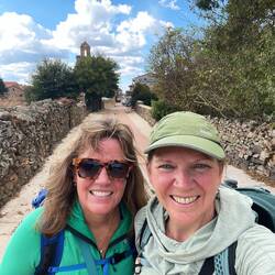 At the entrance of Santa Catalina de Somoza, our town for tonight.