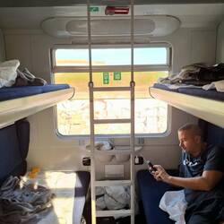 Am Morgen im Nachtzug kurz bevor wir pünktlich in Lecce ankommen 🥳