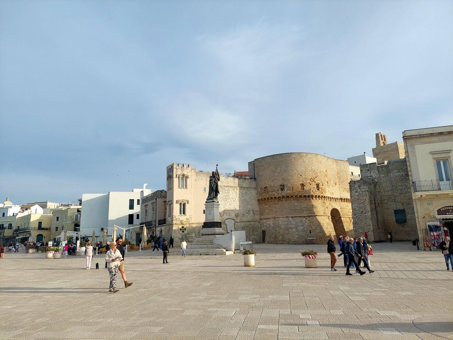 Otranto mit ihrer Festung um die Altstadt