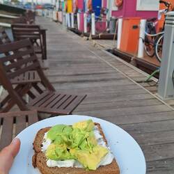 Y al volver, desayuno en el muelle... que mas se puede pedir??