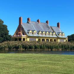 Haus mit > 2000 Quadrat Meter Fläche und Bootshaus... um sich und Gäste im Winter zu bespassen🤪