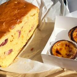 Et évidemment également les aliments sans attendre ! 😋 les Pasteis de nata et un Folar de pascuá