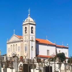 Une église typiquement portugaise sur la route de Porto