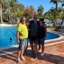 Nette Camper am Pool