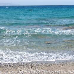 Lotti und ich waren im Wasser, aber draußen war es nicht sehr warm und etwas windig
