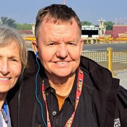 The closed square actually seemed to make it easier to see the important peripheral buildings.