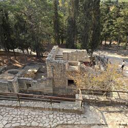 House of Wealthy Individual Near Palace