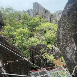 Zip line platform