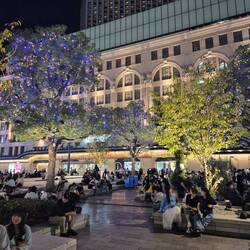 Auf zum Bahnhof und ab ins Hotel