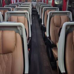 First Class Bus von Faisal Movers