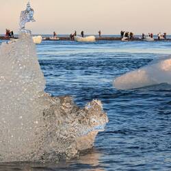 Sooo many people! Why, it's October, you shouldn't be here... 🤣