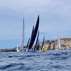 Das Rolex Middle Sea Race ist gestartet..