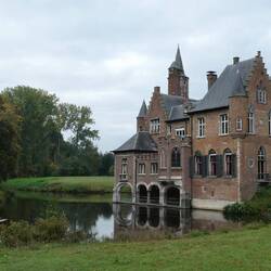Kasteel Wissekerke, mostly built in the 15th century
