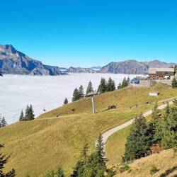 ... und die Brunnihütte in Sichtweite.