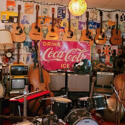 Gravenhurst - Antiquitätenladen mit viel Musik