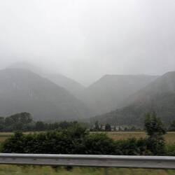 Ein regnerischer Start.