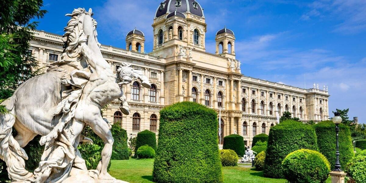 Hapsburgs' summer bach