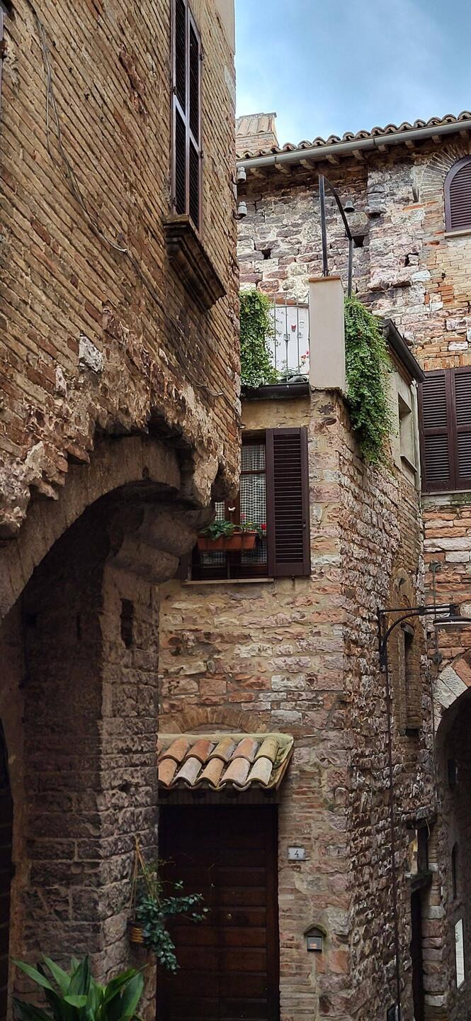 Die Gassen sind so verwinkelt, dass muß man gesehen haben.