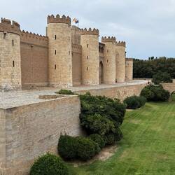 Palacio de la Aljafería ...