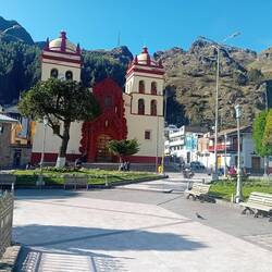 After the big rain in the night, all is clear in the morning on the Plaza de Armas (The Cathedral)