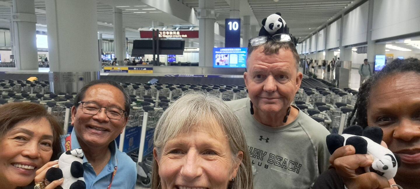 A 'proof-of-arrival' pic we sent to our China Tour Mgr (Stone). He wanted to know we made it safely.