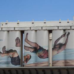 Tumby Bay silo art
