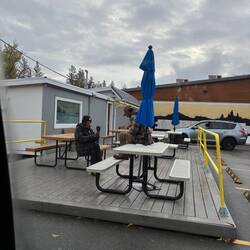 Auf der Reise nach Kelowna treffen wir überraschend bekannte Gesichter wieder.