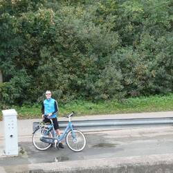 Chatting with Mr Fit-Body while the barge had stopped to take on water