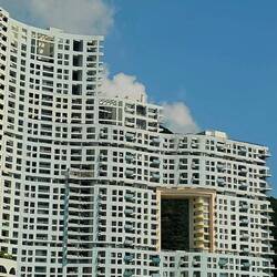 Very dense (& pricey) residences at Repulse Bay.