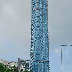 Easy to build tall, skinny buildings like this when you seemingly have no earthquake concerns.