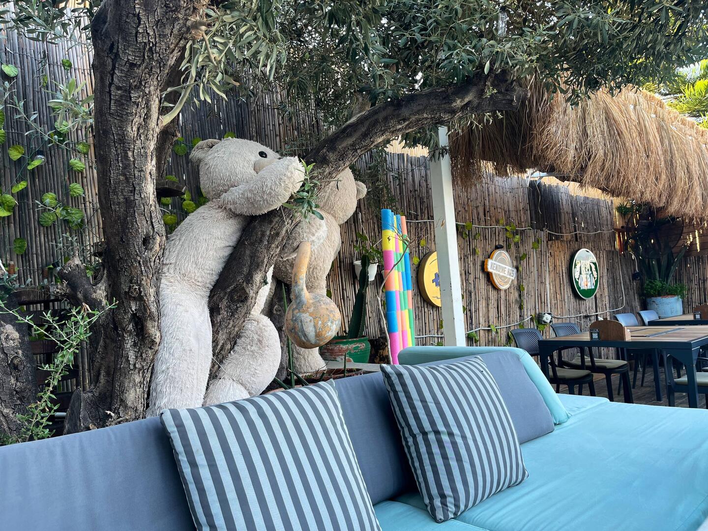 We stopped at the restaurant to go to the bathroom