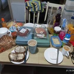 Gleich gibt's das letzte Frühstück