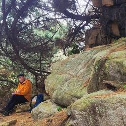 Außerdem kann man ja auch mal Unterschlupf suchen und finden.