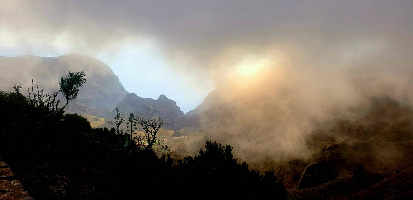 Als würde ein Vulkan Feuer speien