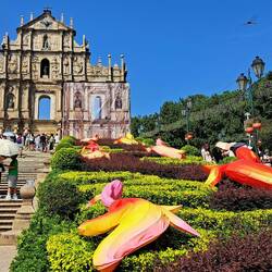 ...THREE TIMES! And each time, this frontispiece of the church remained untouched/standing. Hmm...🤔