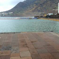 Eine Runde schwimmen gehen, wäre schön