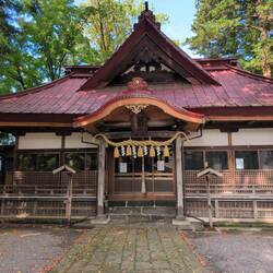 Schrein am See (mit Cache)